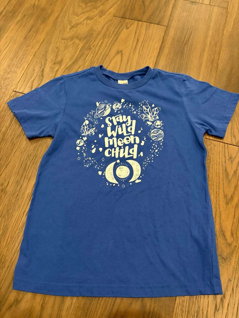 Kavio Stay Wild Moon Child Graphic T-Shirt Blue Small 6-8